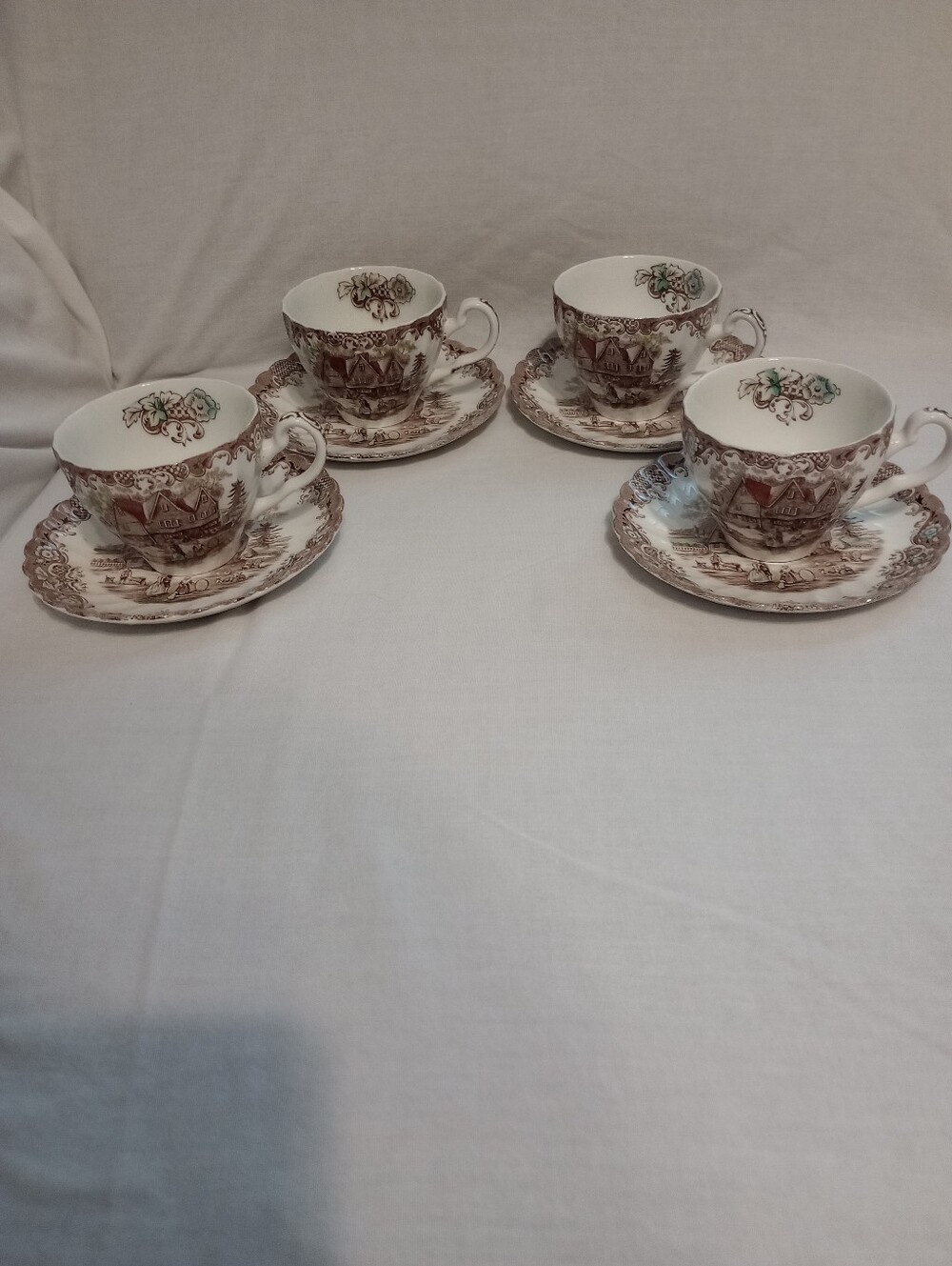 Johnson Brothers Heritage Hall Colonial Overhang Teacup and Saucer Set - 4 Sets